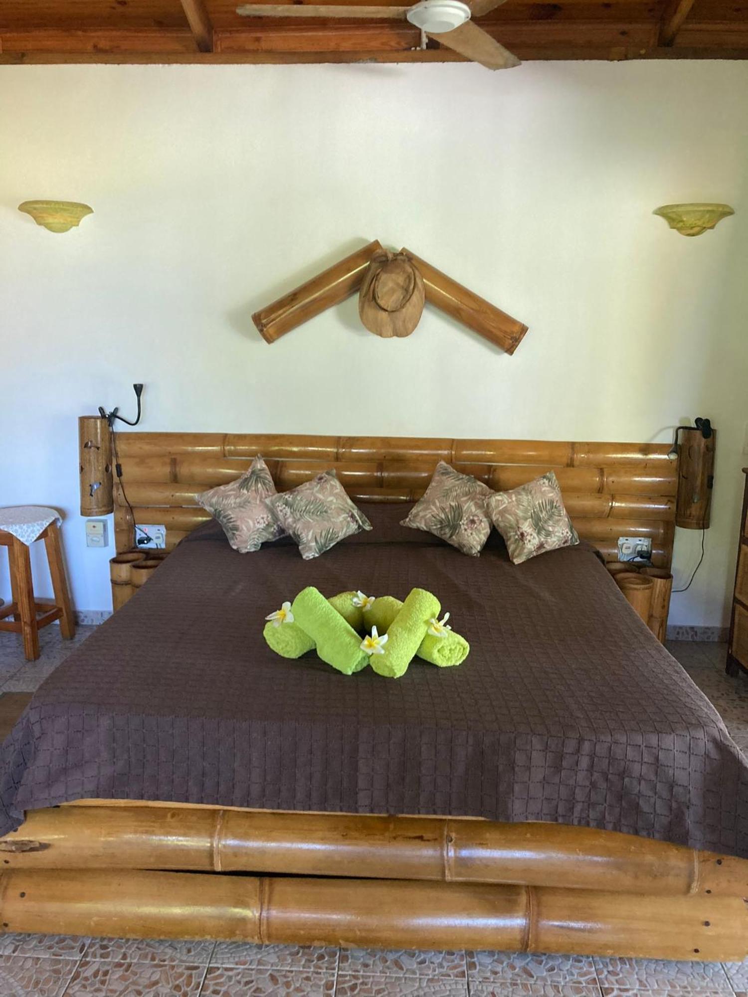 Ferienwohnung Beau Bamboo Beau Vallon  Exterior foto